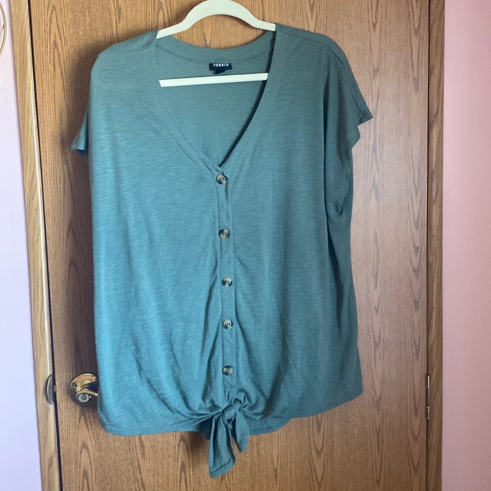 Cute Green Button Tied Top